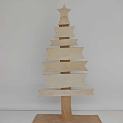 Arvore de Natal madeira c/58x34cm (HxL)  ARN1