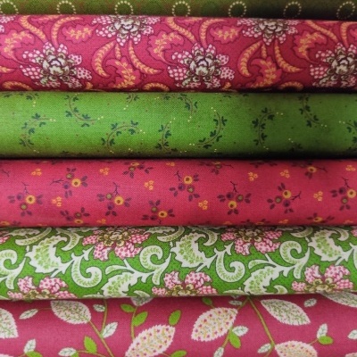 Tecido Henry Glass 987-66 Evergreen  Baubles & Balsam Kim Diehl HG 987