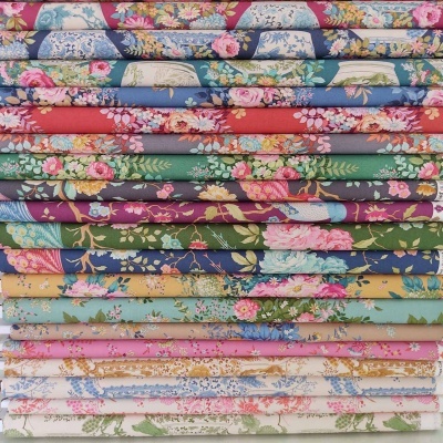 TILDA Chic Escape 100441 T1500 Peacock Tree GREEN