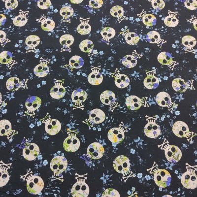 TECIDO INDIGO caveiras flores azuis