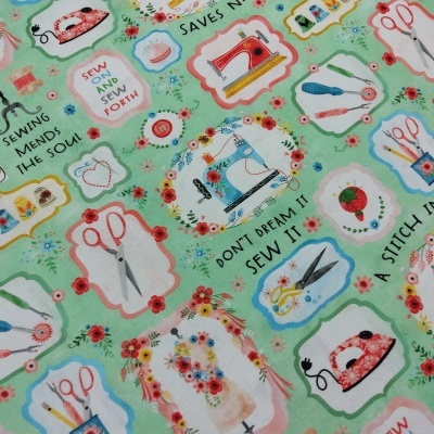 Tecido Mic.Miller A Stitch in Time Saves Nine CX10218 T1566