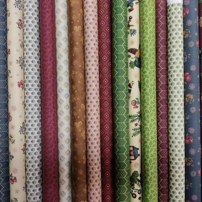 Tecido "House on Summer Hill" by Hannah West of Luckyday for Henry Glass & Co. 2920-35