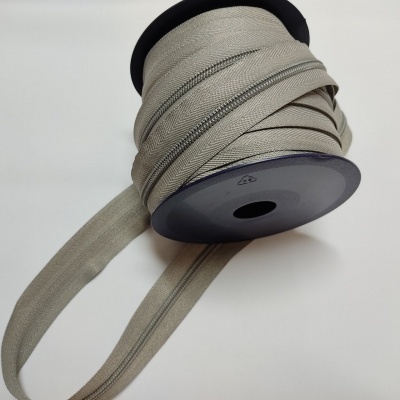 Fecho a metro "passo largo" malha 5 CINZA 717