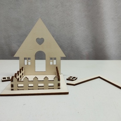 Suporte casa com cerca 15x12x13cm   96229