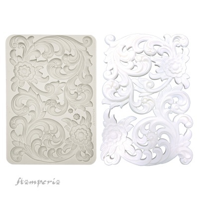Molde de silicone e relevo branco com padrão floral detalhado