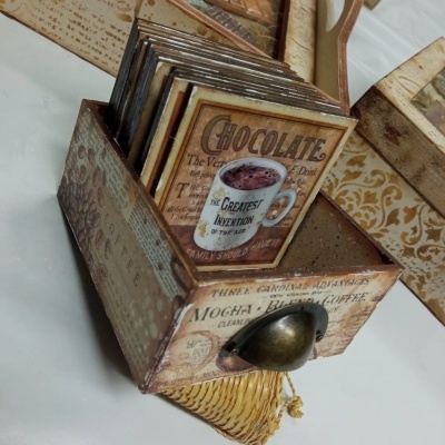 Caixa c/16 bases madeira APL