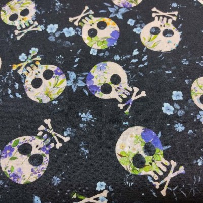 TECIDO INDIGO caveiras flores azuis