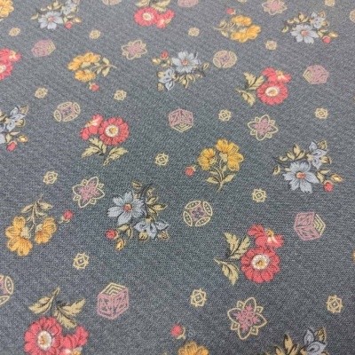 Tecido "House on Summer Hill" by Hannah West of Luckyday for Henry Glass & Co. 2915-77