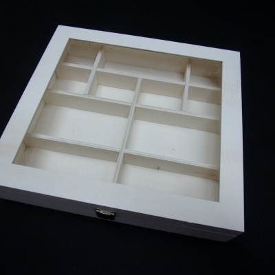 Caixa 32x30x7cm c/div. e vid.acríl. C3230