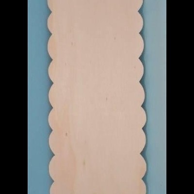 Placa em chopo ondulada (24cm)186.6