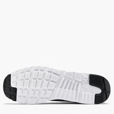 Ténis Nike Air Max Tavas