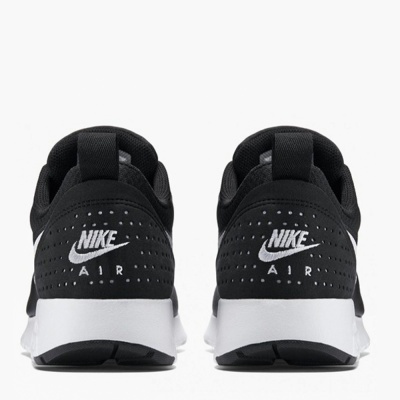 Ténis Nike Air Max Tavas