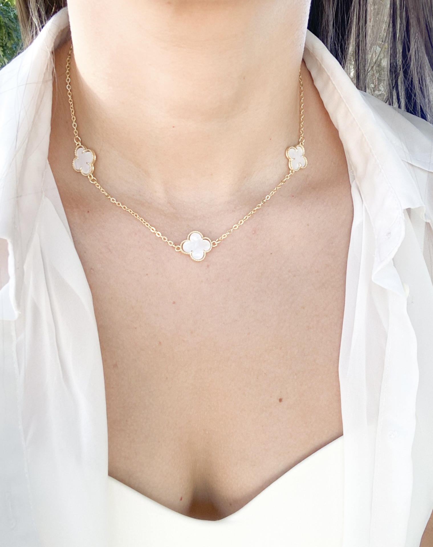 Choker Três Trevos Madrepérola - Banhado Ouro 18k