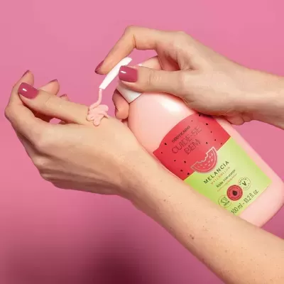 Lo&#x00E7;&#x00E3;o&#x20;Hidratante&#x20;Corporal&#x20;Cuide-se&#x20;Bem&#x20;Melancia&#x20;400ml&#x20;&#x7C;&#x20;O&#x20;Botic&#x00E1;rio