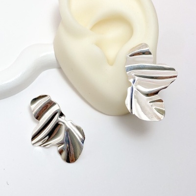 Brinco&#x20;Meia&#x20;Flor&#x20;Org&#x00E2;nico&#x20;M&#x20;-&#x20;Banhado&#x20;Prata&#x20;925