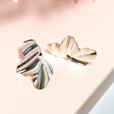 Brinco&#x20;Meia&#x20;Flor&#x20;Org&#x00E2;nico&#x20;M&#x20;-&#x20;Banhado&#x20;Prata&#x20;925