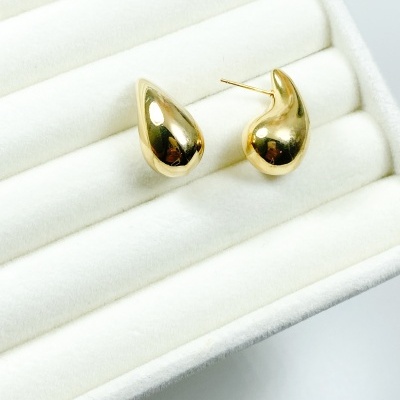 Brinco&#x20;Gota&#x20;-&#x20;Inspira&#x00E7;&#x00E3;o&#x20;-&#x20;Banhada&#x20;Ouro&#x20;18k