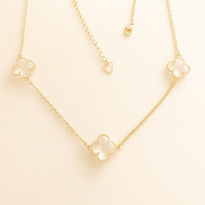 Choker&#x20;Trevo&#x20;Transparente&#x20;-&#x20;Banhado&#x20;Ouro&#x20;18k