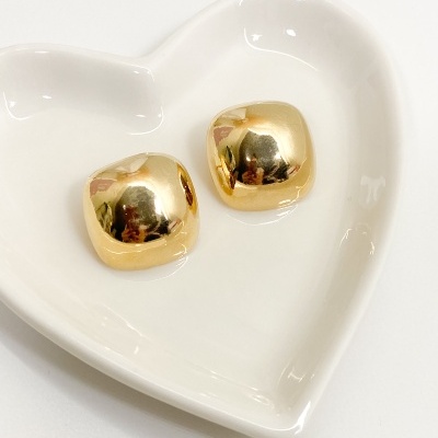 Brinco&#x20;Bold&#x20;Quadrado&#x20;-&#x20;Banhado&#x20;Ouro&#x20;18k