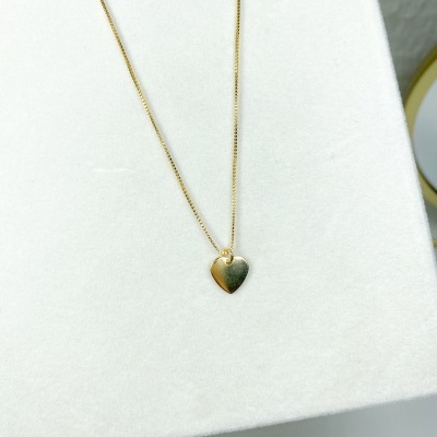 Colar&#x20;Longo&#x20;com&#x20;Pingente&#x20;Cora&#x00E7;&#x00E3;o&#x20;-&#x20;Banhada&#x20;Ouro&#x20;18k