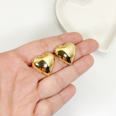 Brinco&#x20;Bold&#x20;Cora&#x00E7;&#x00E3;o&#x20;M&#x00E9;dio&#x20;-&#x20;Banhado&#x20;Ouro&#x20;18k