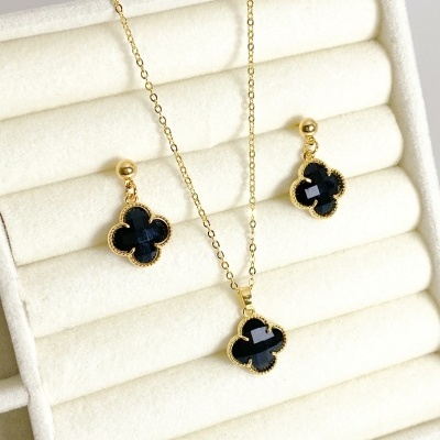 Conjunto&#x20;Trevo&#x20;Preto&#x20;-&#x20;Inspira&#x00E7;&#x00E3;o&#x20;-&#x20;Banhado&#x20;Ouro&#x20;18k