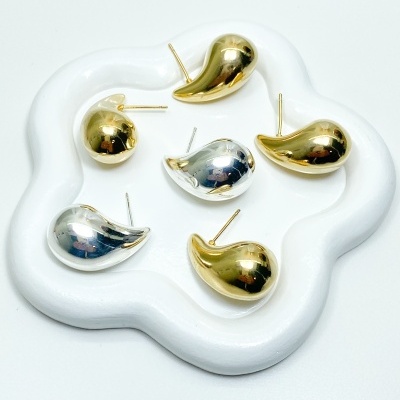 Brinco&#x20;Gota&#x20;-&#x20;Inspira&#x00E7;&#x00E3;o&#x20;-&#x20;Banhada&#x20;Ouro&#x20;18k