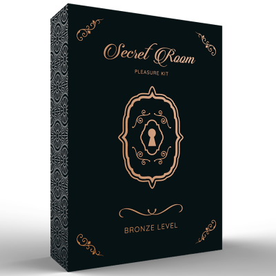 Caixa preta com detalhes dourados Secret Room Pleasure Kit Bronze Level