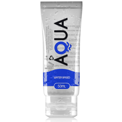Tubo transparente de gel com rótulo AQUA e capacidade de 50ml