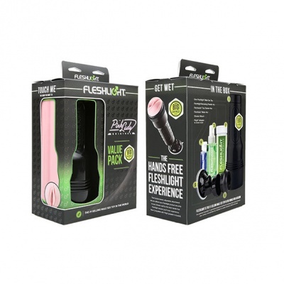 Embalagem dupla do produto Fleshlight preto e rosa com textos promocionais.