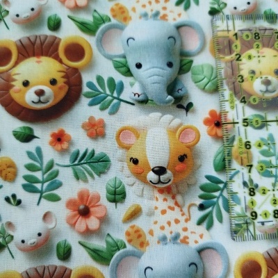 Tecido carinhas de bichinhos da selva 3D