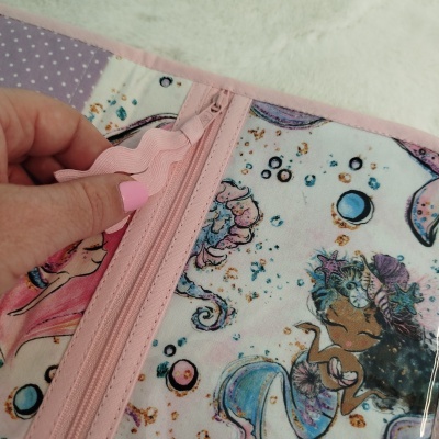 Porta documentos | bolsa boletins | Porta boletins | Sereias com lilás