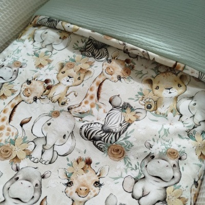 Colcha baby safari flowers | musselina verde água | next to me | baby hug | alcofa |