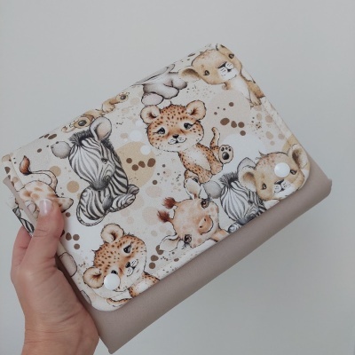 Muda Fraldas portátil | baby safari | personalizado
