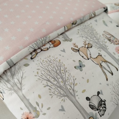 Colcha Floresta encantada | next to me | Rosa com estrelas