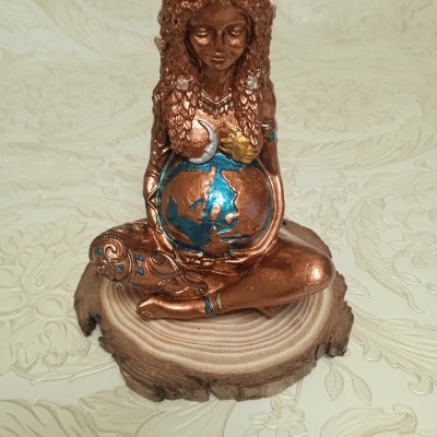 Estátua Deusa de Gaia Cobre