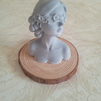 Estátua Amor Próprio em gesso perfumado