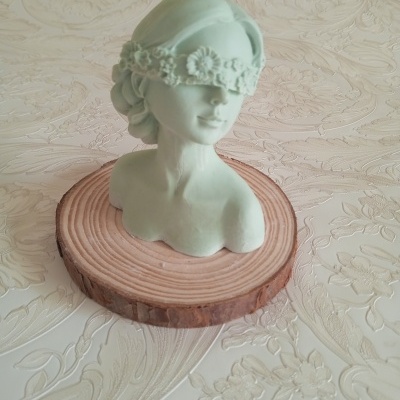 Estátua Amor Próprio em gesso perfumado