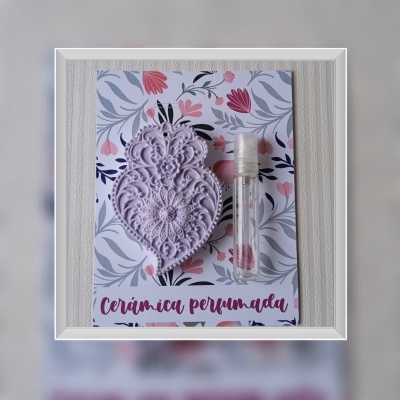 Coração de Viana de cerâmica perfumada em cartonagem personalizada