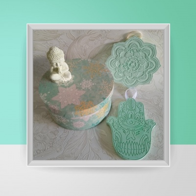 Caixa de proteção com três gessos perfumados