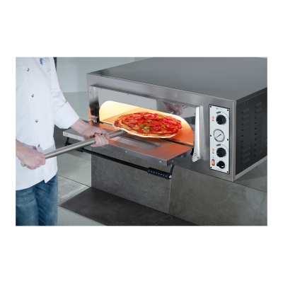 Forno elétrico profissional em inox com visor frontal iluminado e comandos analógicos.