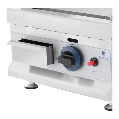 Equipamento de cozinha branco com botão e bandeja metálica