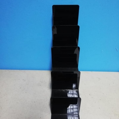 Expositor para Carteiras , Cantão de visita e outros produtos com capacidade para 5