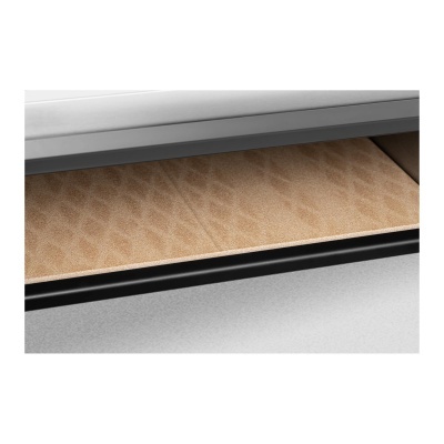 Tapete de entrada bege com padrão geométrico e textura aveludada