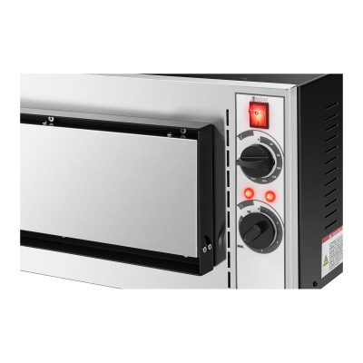 Forno metálico inoxidável com manípulos pretos e indicadores vermelhos na lateral