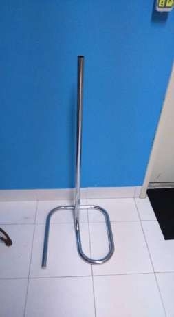 Base em aço inox para busto