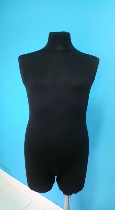 Busto de criança meio corpo para costura tamanho normal cor preto único em Portugal