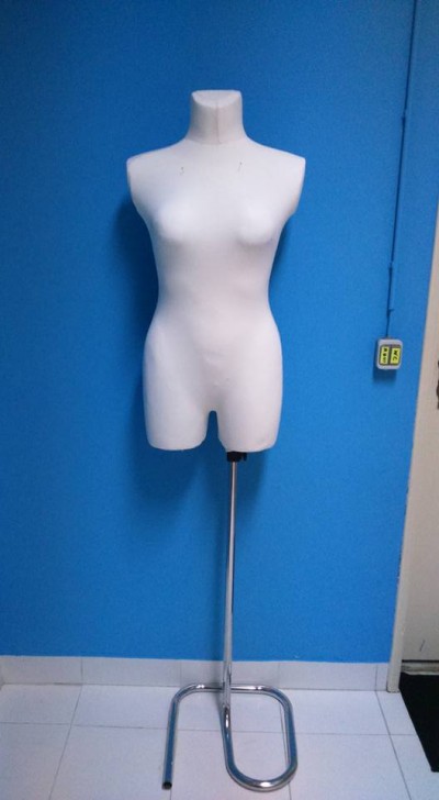 Manequim feminino para costura completo cor branco meio corpo tamanho 36/38 único em Portugal