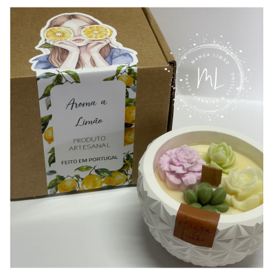 Vaso com Velas em Tons Pastel