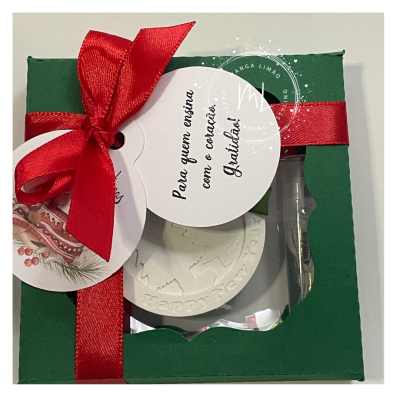 Medalha em Gesso Perfumado “Merry Christmas / Happy New Year” – Lembrança de Natal para Professores